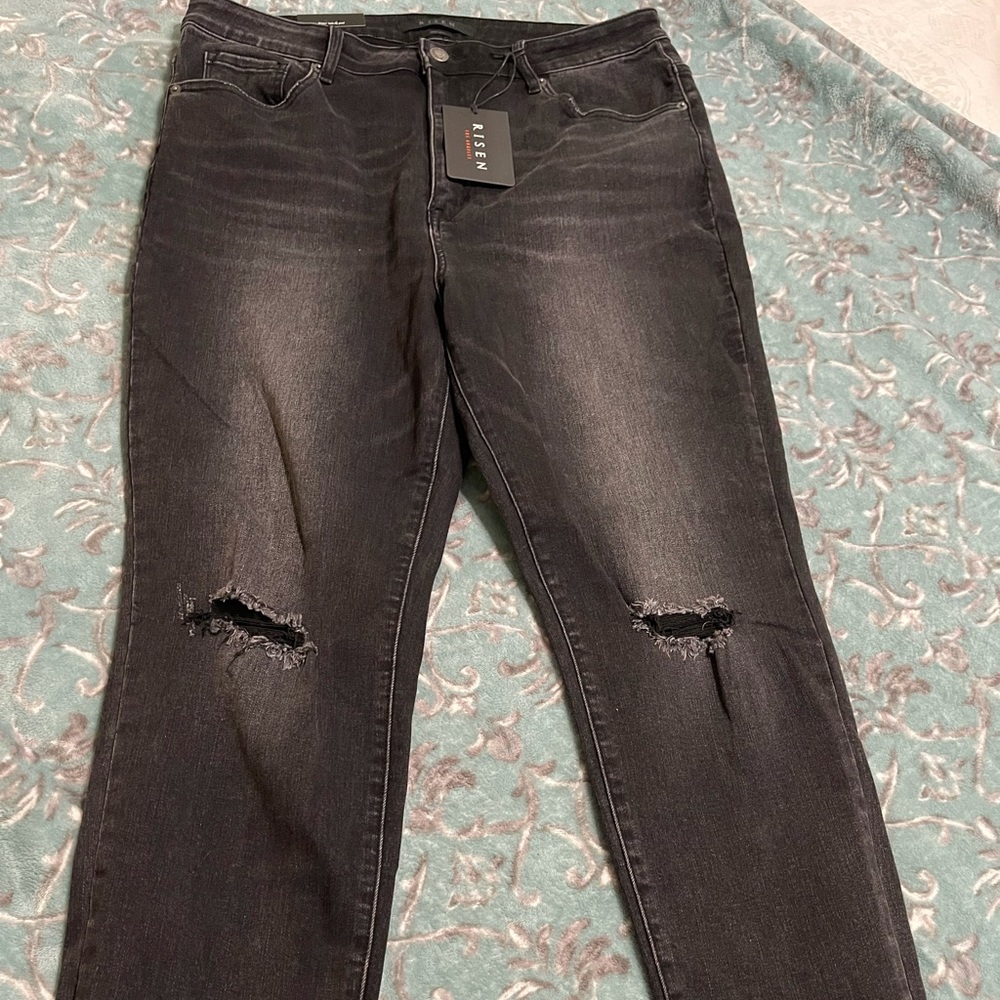 NWT 2XL black Risen skinny jeans